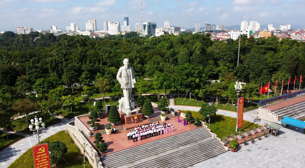 Chuyến bay đi Vinh