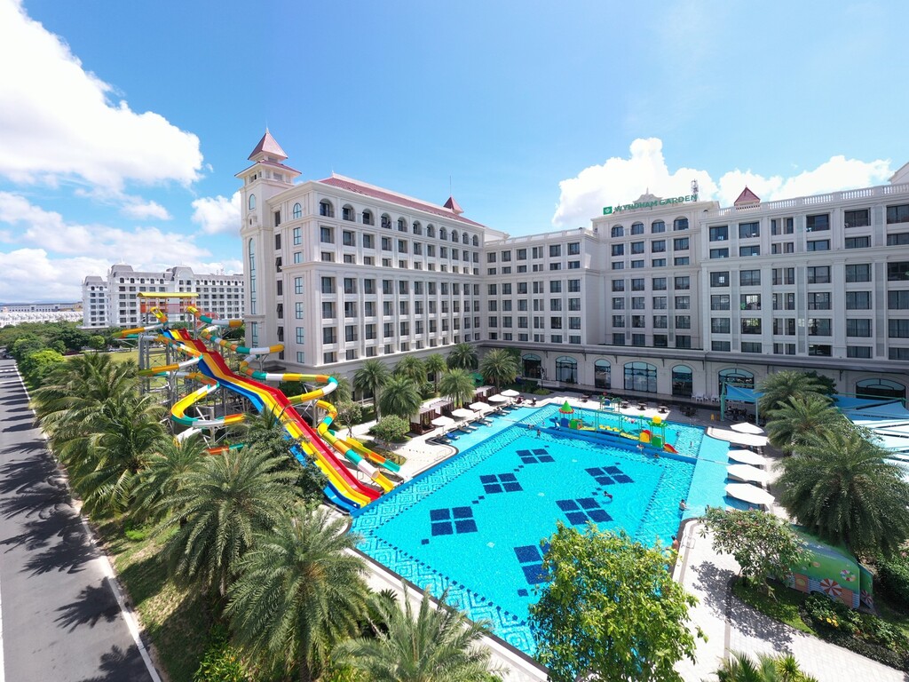toàn cảnh Wyndham Garden Phu Quoc gần khu Grand World