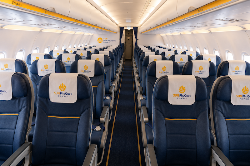 khoang hành khách hạng Economy trên máy bay Sun PhuQuoc Airways