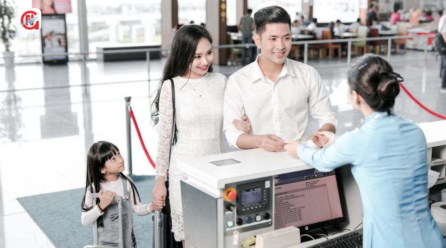 Cách đặt dịch vụ Fast Track tại sân bay của Nhị Gia
