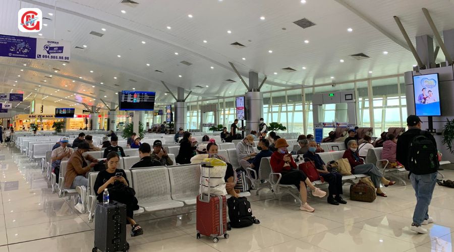 Mùng 7 Tết vé máy bay hãng nào rẻ nhất?
