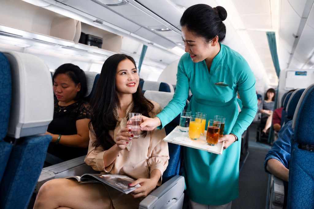 khoang hạng phổ thông đặc biệt và thương gia của Vietnam Airlines