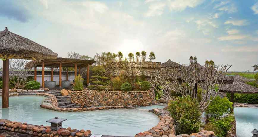 KOBI Onsen Huế Resort